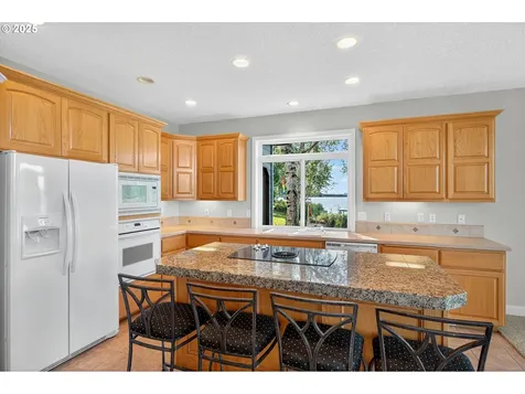 21401 NE Shore Drive Fairview OR 97024