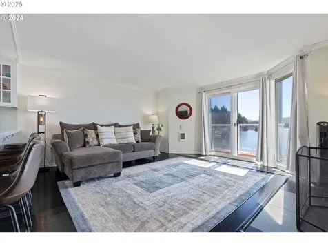1116 SW 51 Street Lincoln City OR 97367
