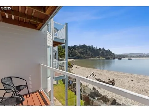 1116 SW 51 Street Lincoln City OR 97367
