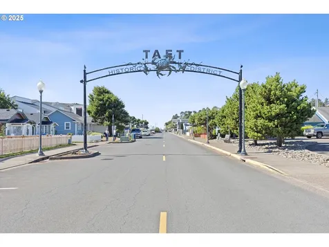 1116 SW 51 Street Lincoln City OR 97367