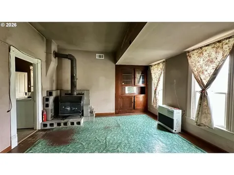 955 B Street Fossil OR 97830