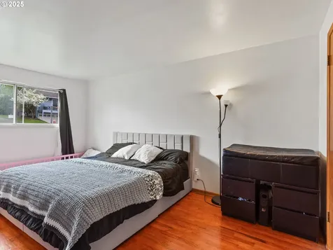 13805 NE Fremont Court Portland OR 97230