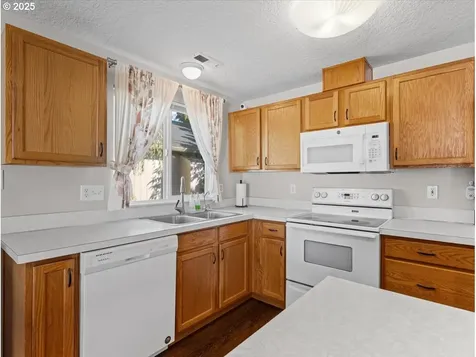 17402 SE 18th Street Vancouver WA 98683