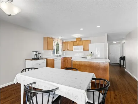 17402 SE 18th Street Vancouver WA 98683