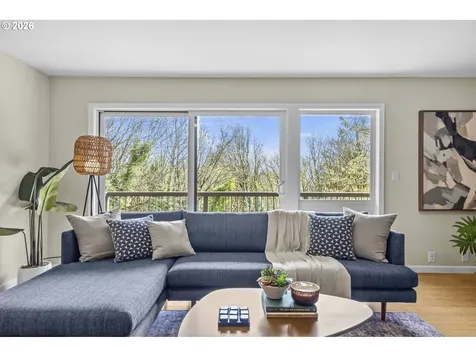 5202 SW Northwood Avenue Portland OR 97239