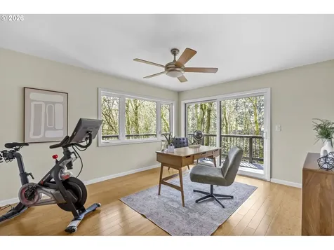 5202 SW Northwood Avenue Portland OR 97239
