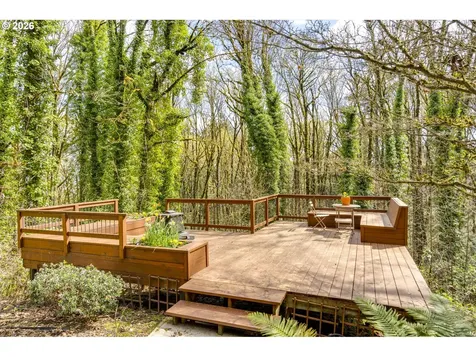 5202 SW Northwood Avenue Portland OR 97239