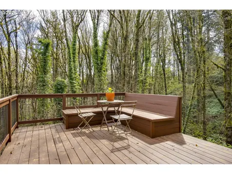 5202 SW Northwood Avenue Portland OR 97239