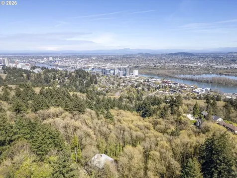 5202 SW Northwood Avenue Portland OR 97239