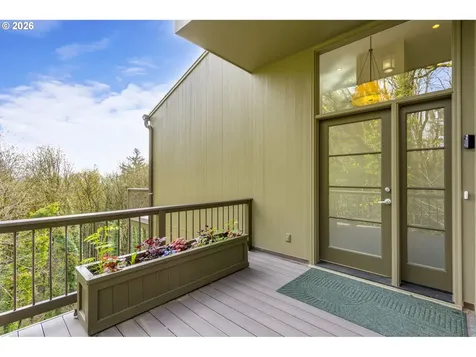 5202 SW Northwood Avenue Portland OR 97239