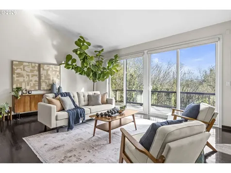 5202 SW Northwood Avenue Portland OR 97239