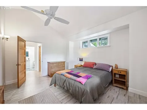2936 NE Everett Street Portland OR 97232