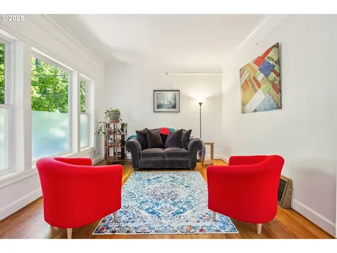 2936 NE Everett Street Portland OR 97232