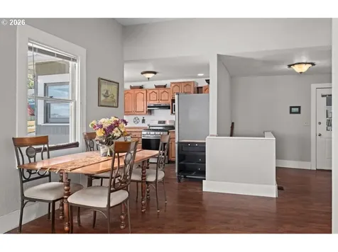 406 W C Street Rainier OR 97048