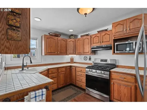 406 W C Street Rainier OR 97048