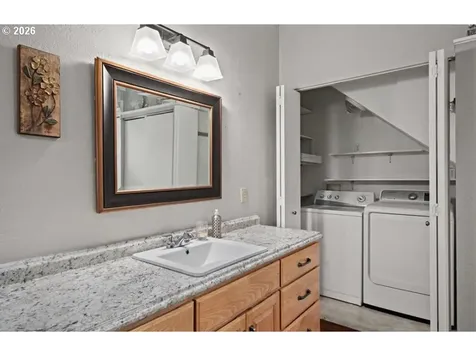 406 W C Street Rainier OR 97048