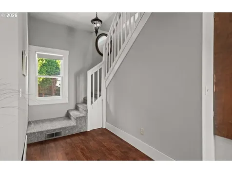 406 W C Street Rainier OR 97048