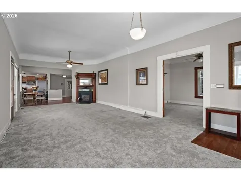 406 W C Street Rainier OR 97048