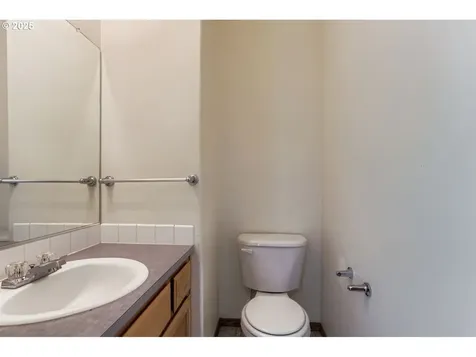 10424 SE Oak Street Portland OR 97216