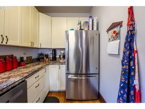 1111 E 9th Street The Dalles OR 97058