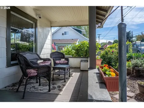 1111 E 9th Street The Dalles OR 97058