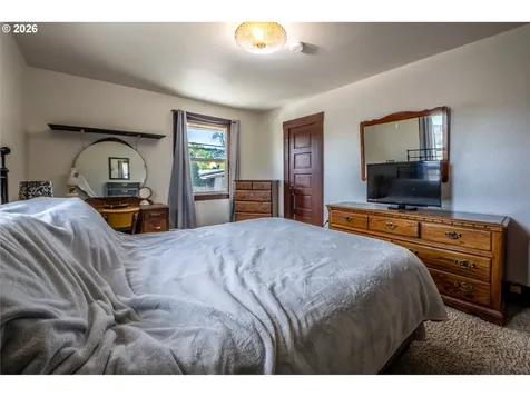 1111 E 9th Street The Dalles OR 97058