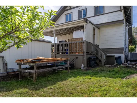 1111 E 9th Street The Dalles OR 97058