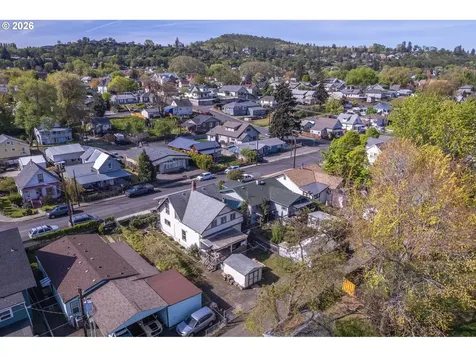 1111 E 9th Street The Dalles OR 97058