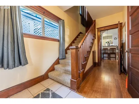 1111 E 9th Street The Dalles OR 97058