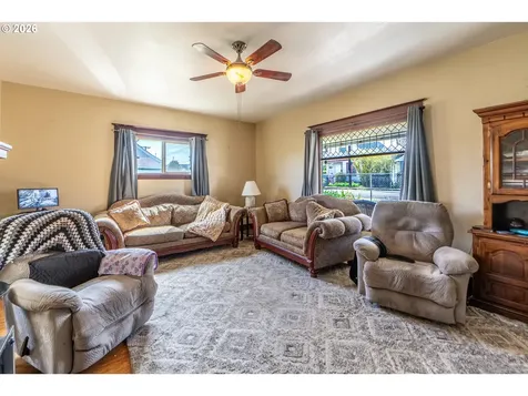 1111 E 9th Street The Dalles OR 97058
