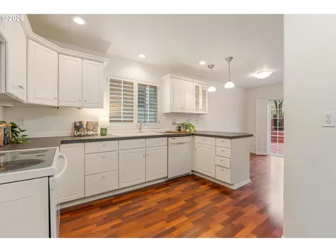 3329 SE Waverleigh Boulevard Portland OR 97202