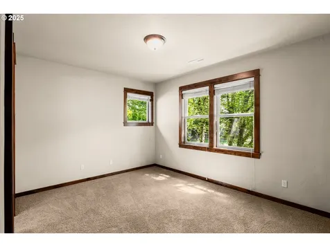8585 NW Copeland Street Portland OR 97229