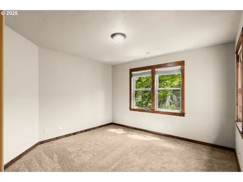 8585 NW Copeland Street Portland OR 97229