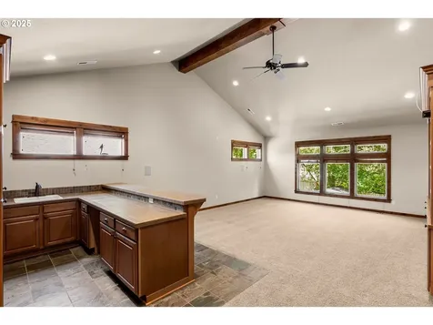 8585 NW Copeland Street Portland OR 97229