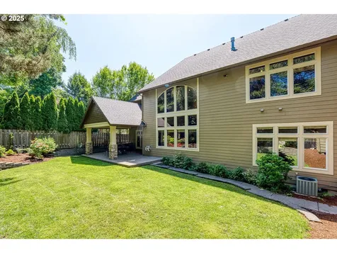 8585 NW Copeland Street Portland OR 97229