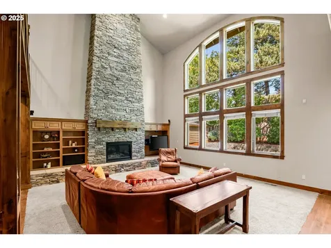 8585 NW Copeland Street Portland OR 97229