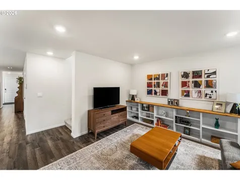 10425 NE 121st Avenue Vancouver WA 98662