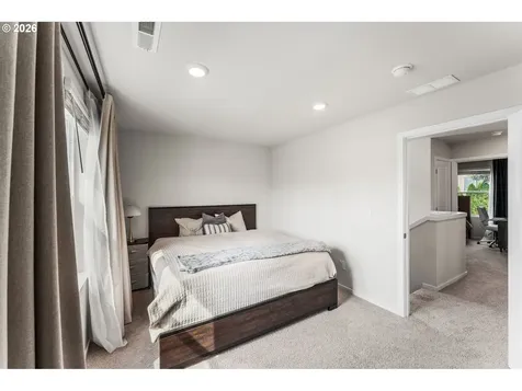 10425 NE 121st Avenue Vancouver WA 98662