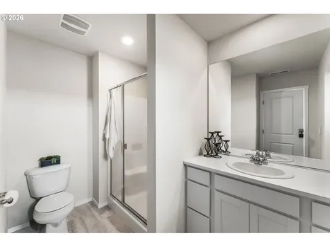 10425 NE 121st Avenue Vancouver WA 98662