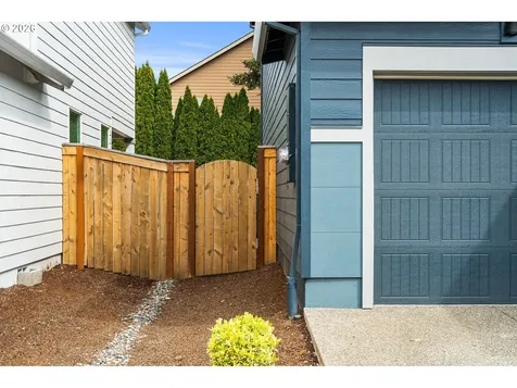 10425 NE 121st Avenue Vancouver WA 98662
