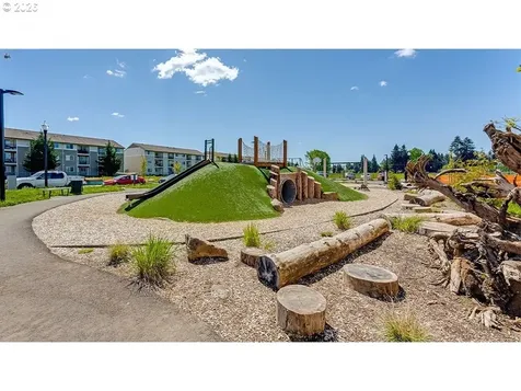 10425 NE 121st Avenue Vancouver WA 98662