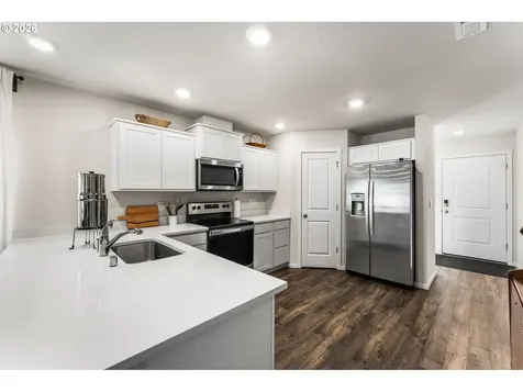 10425 NE 121st Avenue Vancouver WA 98662