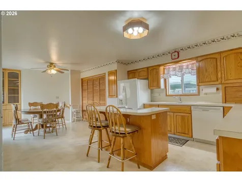 57681 Old Portland Road Warren OR 97053