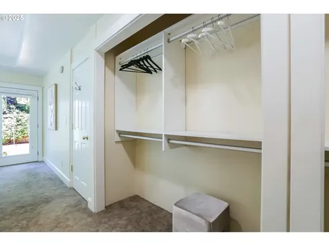 8824 SW 42nd Avenue Portland OR 97219