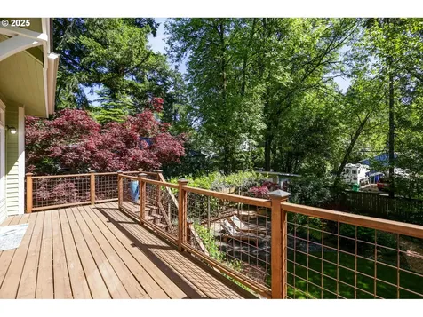 8824 SW 42nd Avenue Portland OR 97219