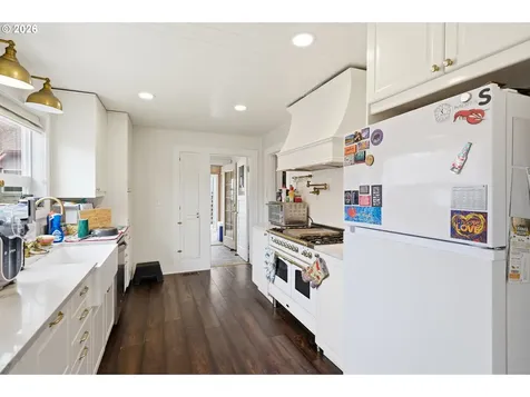 240 5th Avenue Seaside OR 97138