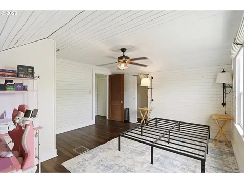 240 5th Avenue Seaside OR 97138
