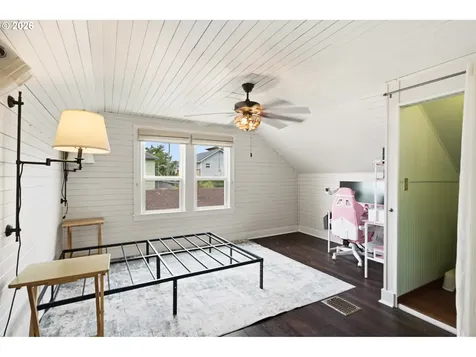 240 5th Avenue Seaside OR 97138