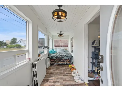 240 5th Avenue Seaside OR 97138