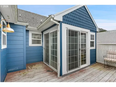 240 5th Avenue Seaside OR 97138